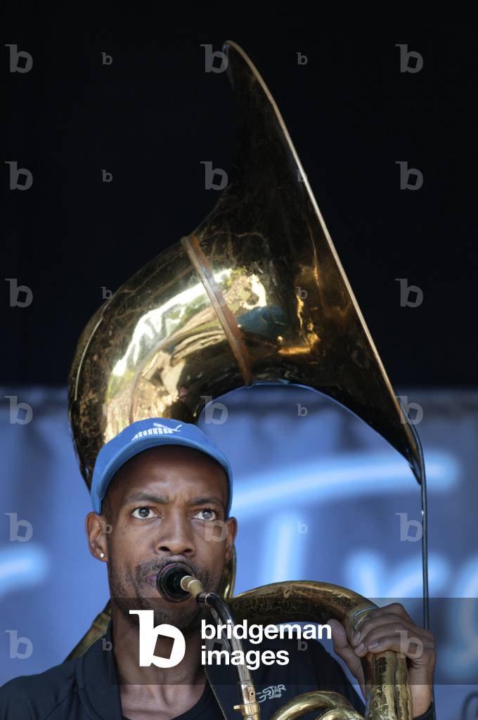 Hypnotic Brass Ensemble (photo)