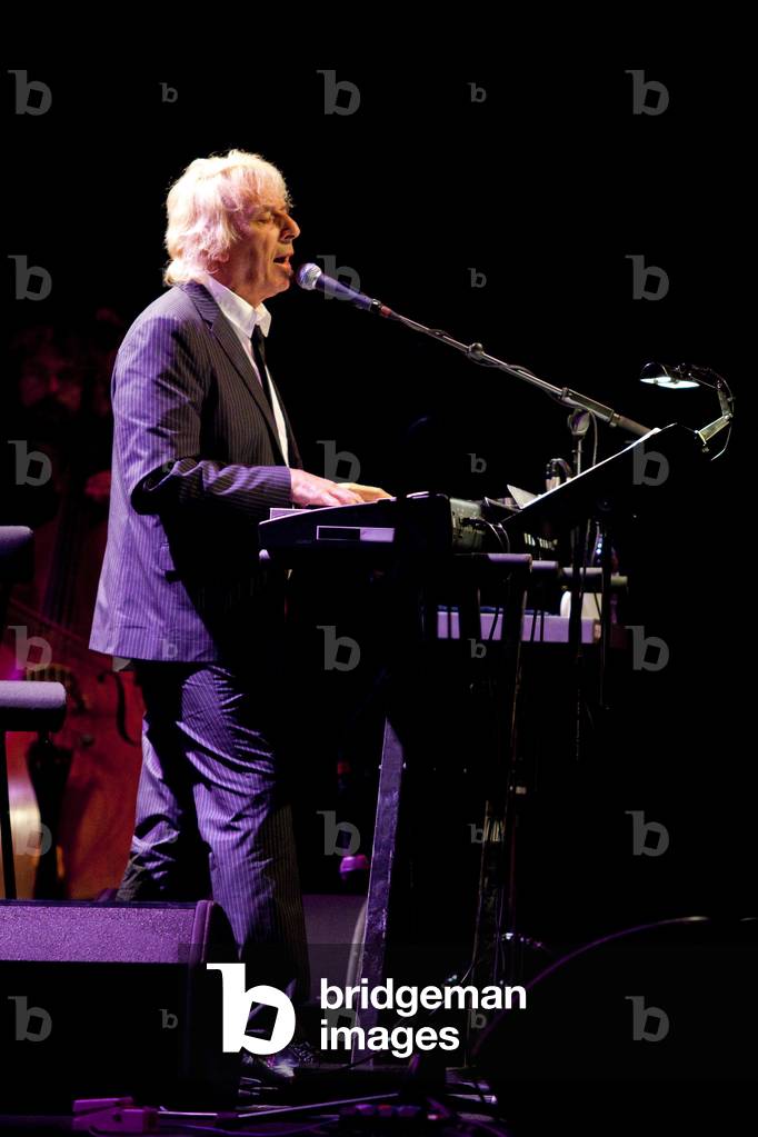 Concert of John Cale with the National Orchestra of Ile de France directed by Christophe Mangou. Photography, Salle Pleyel, 2010.