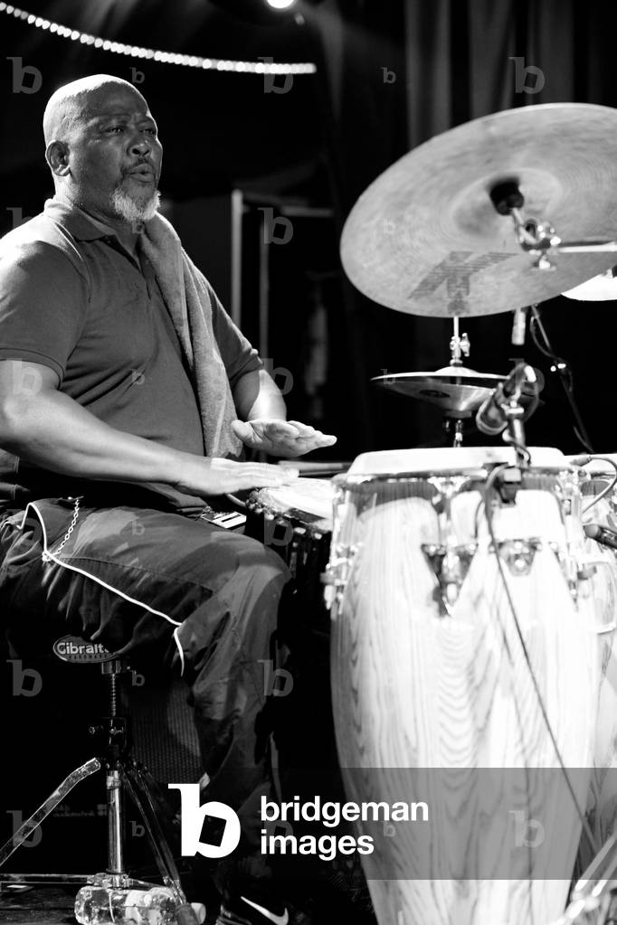 Jose Zebina percussion. Cabaret Sauvage by Frederique Toulet, b/w