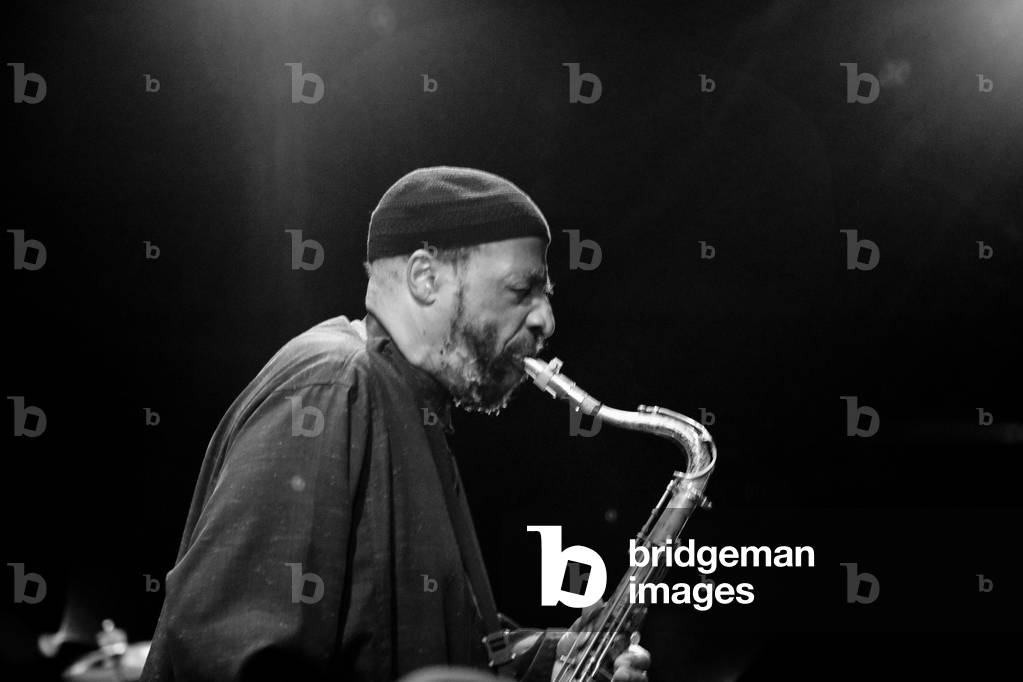 Archie Shepp on the saxophone and has the voice and Yusef Lateef on the saxophone and the flute. Grande Halle de la Villette, Paris. Photography festival jazz a la villette 2009