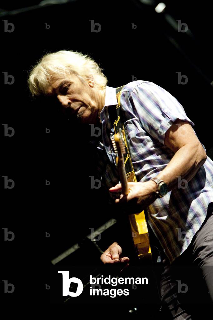 Concert of John Cale with the National Orchestra of Ile de France directed by Christophe Mangou. Photography, Salle Pleyel, 2010.