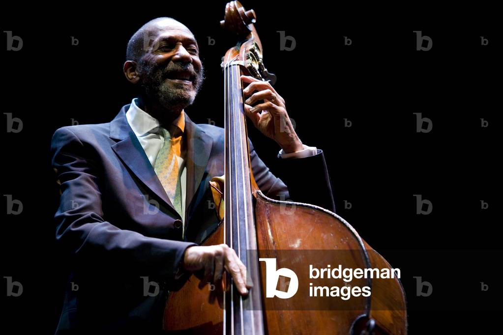 Ron Carter has double bass, Cite de la Musique, Paris. Photography festival jazz a la villette 2009
