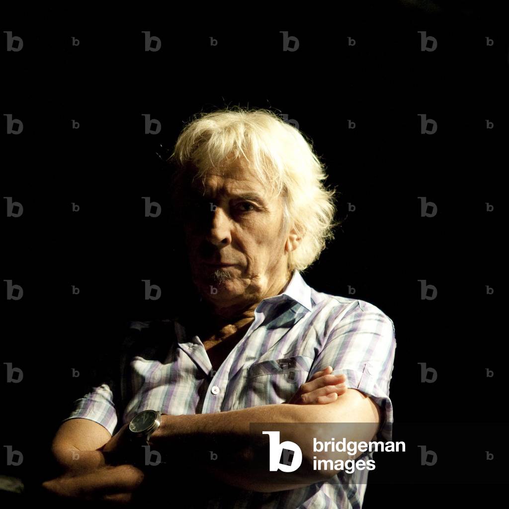 Concert of John Cale with the National Orchestra of Ile de France directed by Christophe Mangou. Photography, Salle Pleyel, 2010.