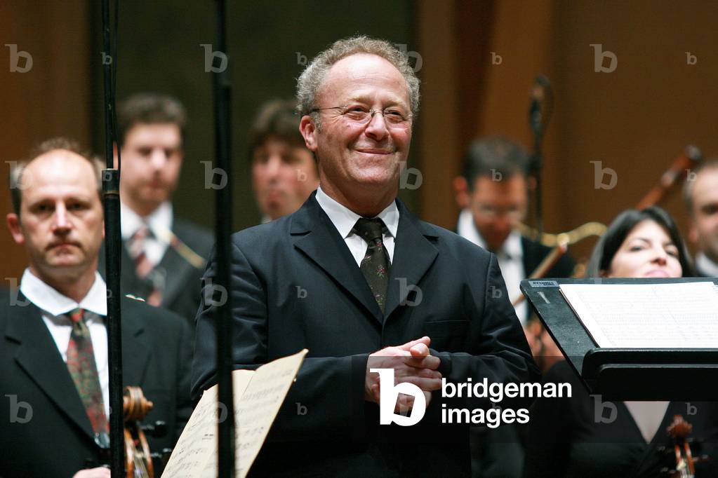 The Philharmonic Chamber headed by Emmanuel Krivine, at the Cité de la Musique. Photography 2008 (the 10/06/2008).