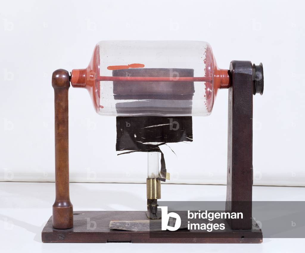 "Frictional Electric Machine (Foto)"