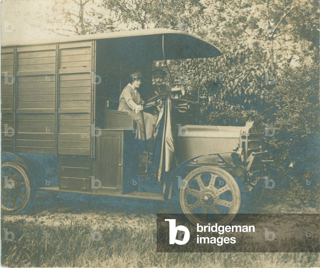 William Lawrence Bragg and his 'marraine', July 1916 (b/w photo)