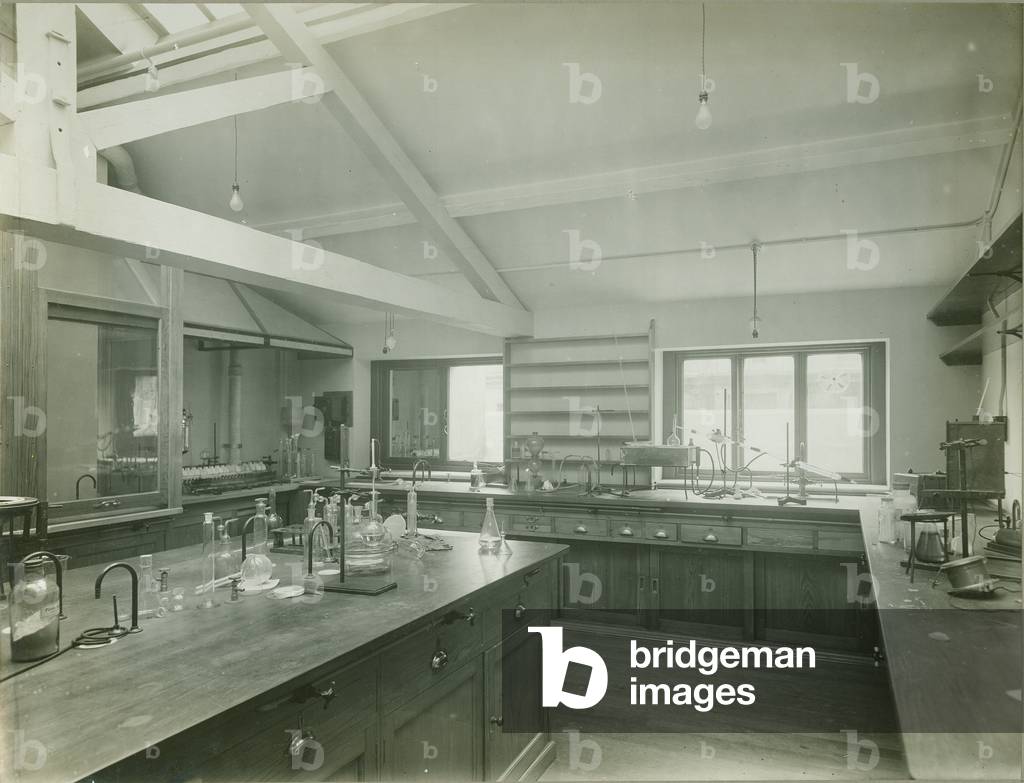 Davy Faraday Laboratory, New Laboratory, illustration from 'Reconstruction of the Royal Institution, Photographs', 1931 (b/w photo)