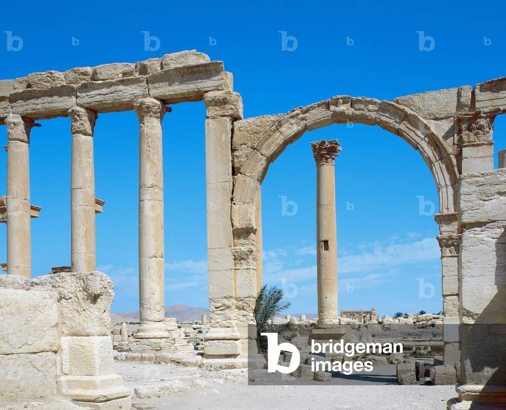 Roman art. Syria. Palmyra. Decumanus (avenue).  Ruins. 3rd century. Oasis Tadmor.