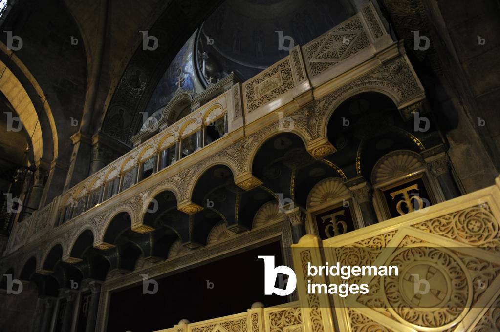 Israel. Jerusalem. Basilica of the Holy Sepulchre. Interior.