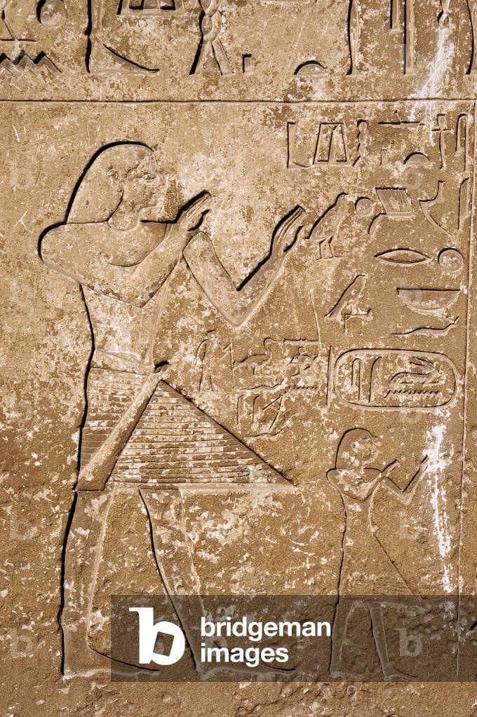 Egypt, Necropolis of Saqqara, Deceased making an offering to the gods,