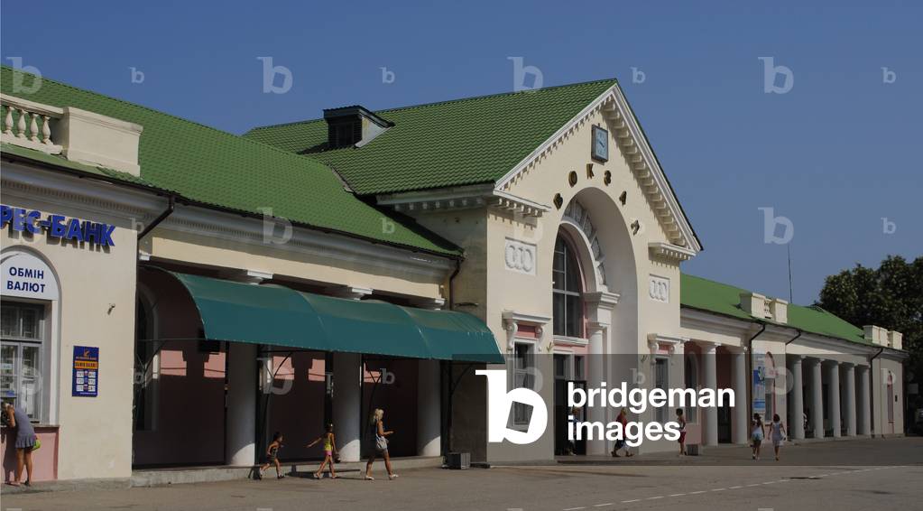 Ukraine. Autonomous Republic of Crimea. Feodosiya. Railway Station. Exterior.