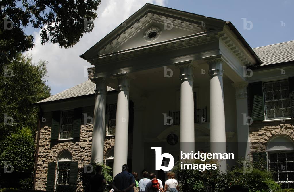 Tennessee. Memphis. Graceland Mansion to Elvis Presley (1935-1977). Outside. USA.
