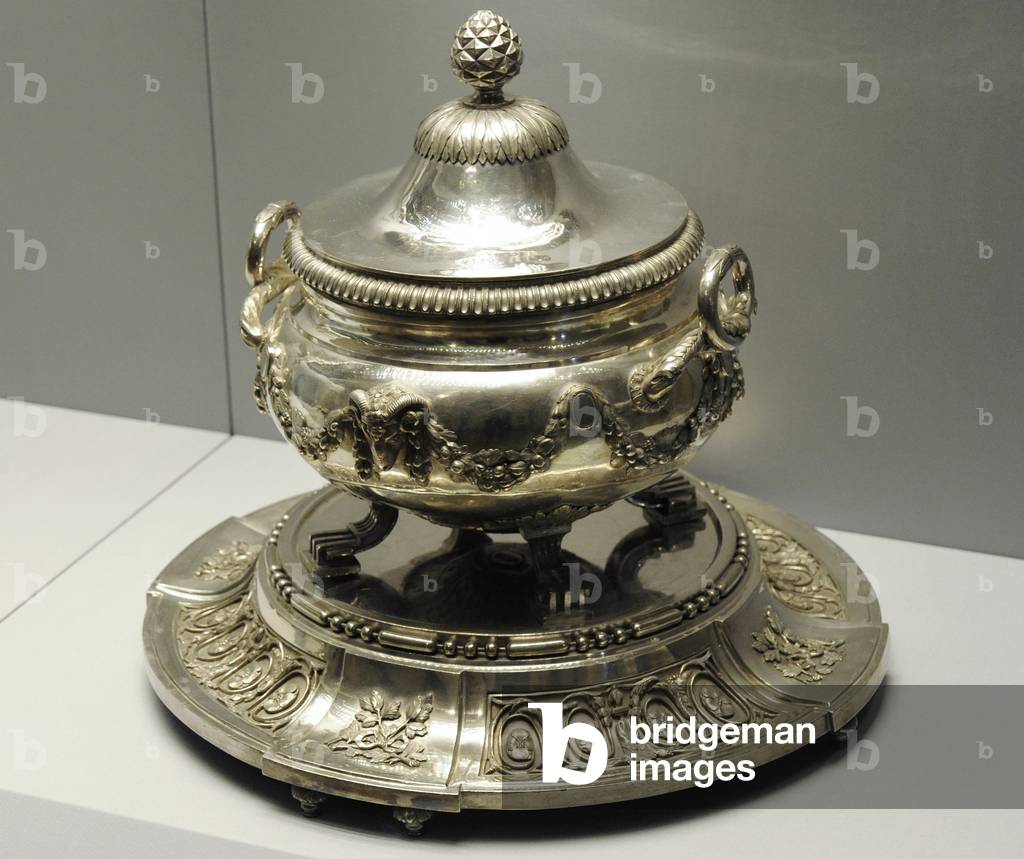 Container and tray. Silver. Piece from Saint Petersburg, 1783.