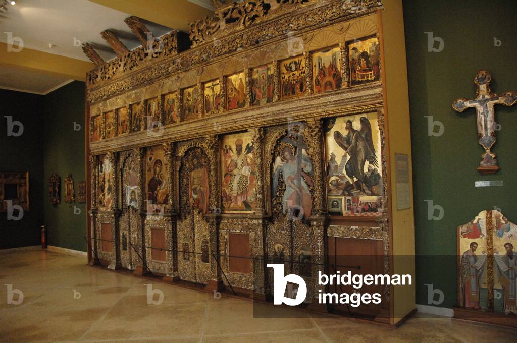 Wooden iconostasis by Angelos Masketis. 17th century. Byzantine Museum. Zante. Greece.