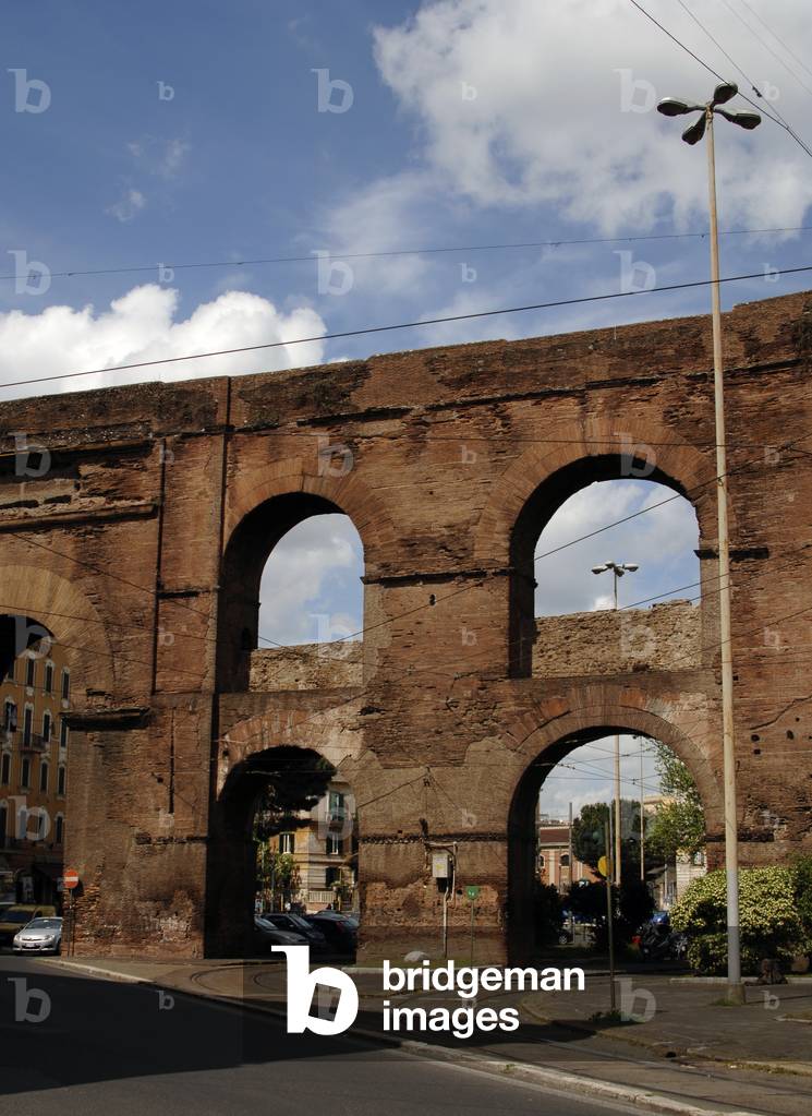 Rome. Roman walls.