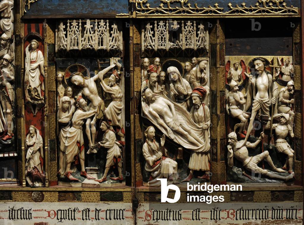 Triptych of Passion, c.1350-1400, Detail of the Descent from the Cross, the Holy Shroud and the Resurrection, Manufacturing of Nottingham