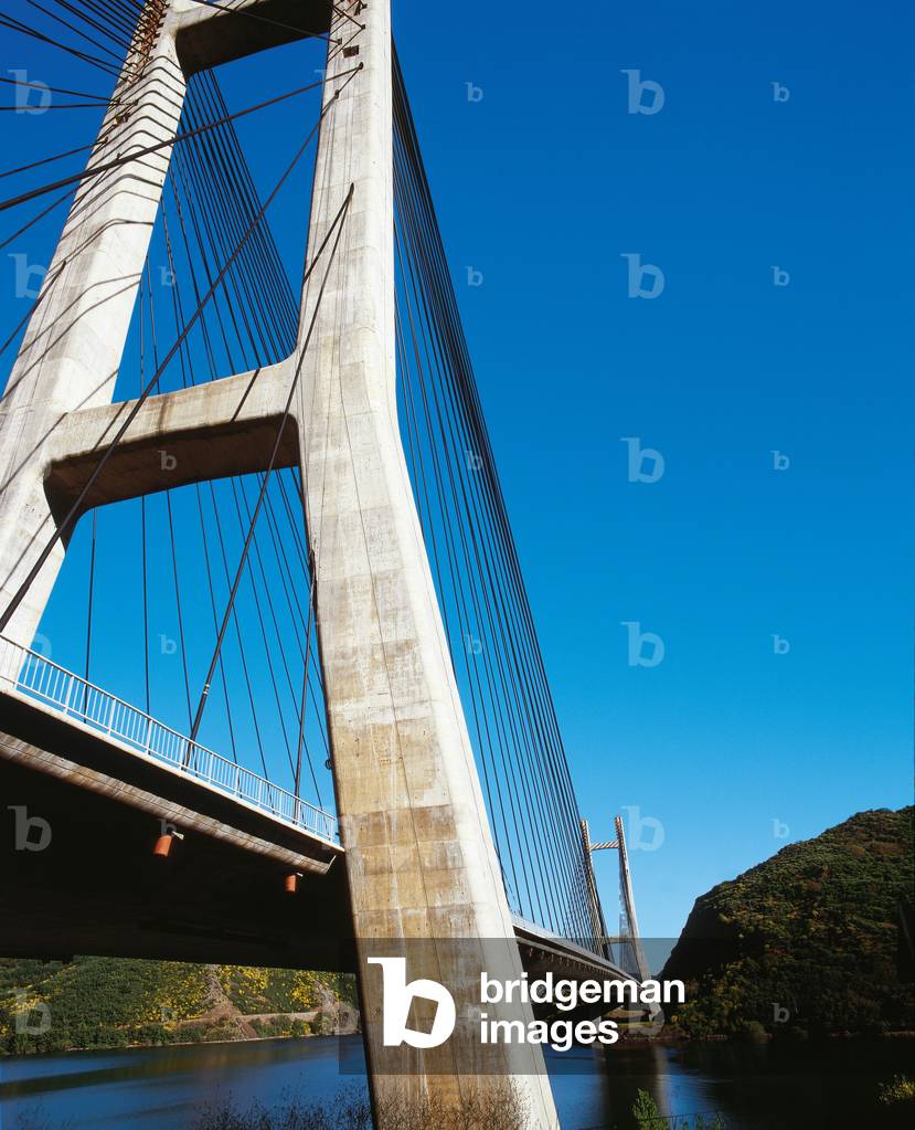 Spain. Castile and Leon. Cable-stayed bridge over the Barrios de Luna reservoir.