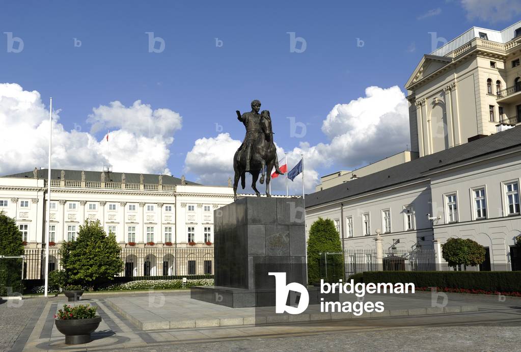 Poland. Warsaw. Presidential Palace and statue of Prince Jozef Poniatowski (1763-1813).
