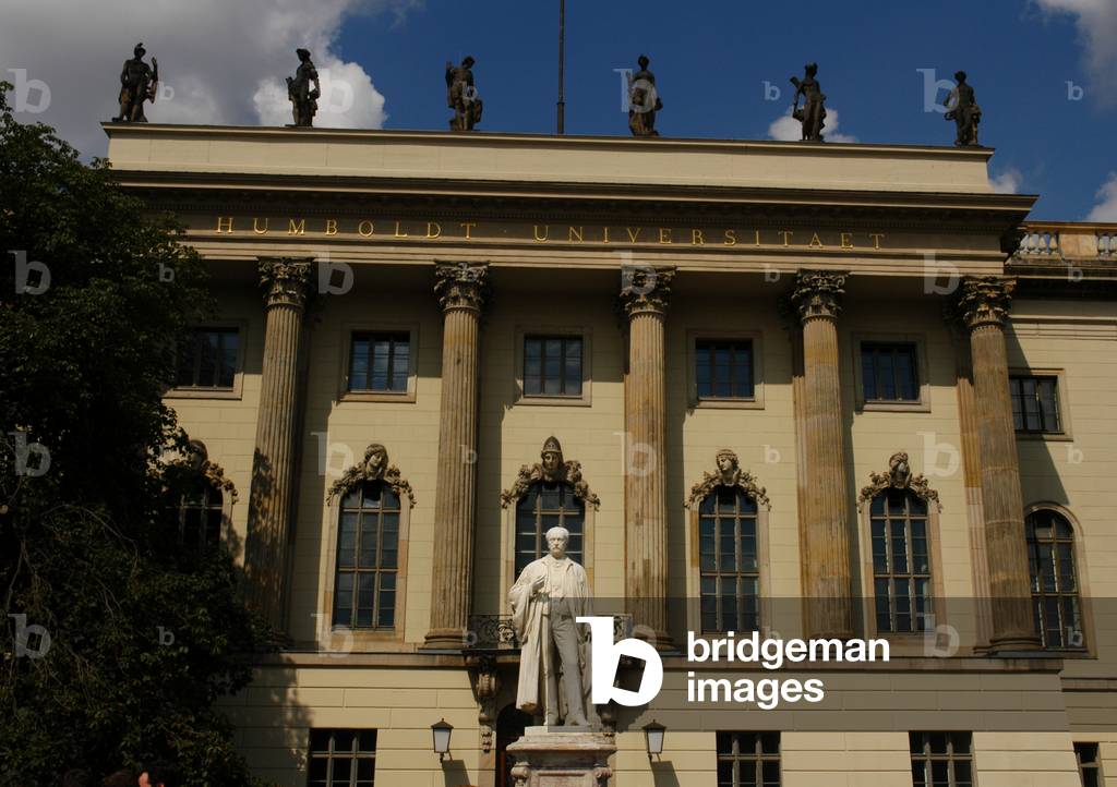 Humboldt University and statue of the German physicist Hermann von Helmholtz (1821-1894). Berli?n. Germany.