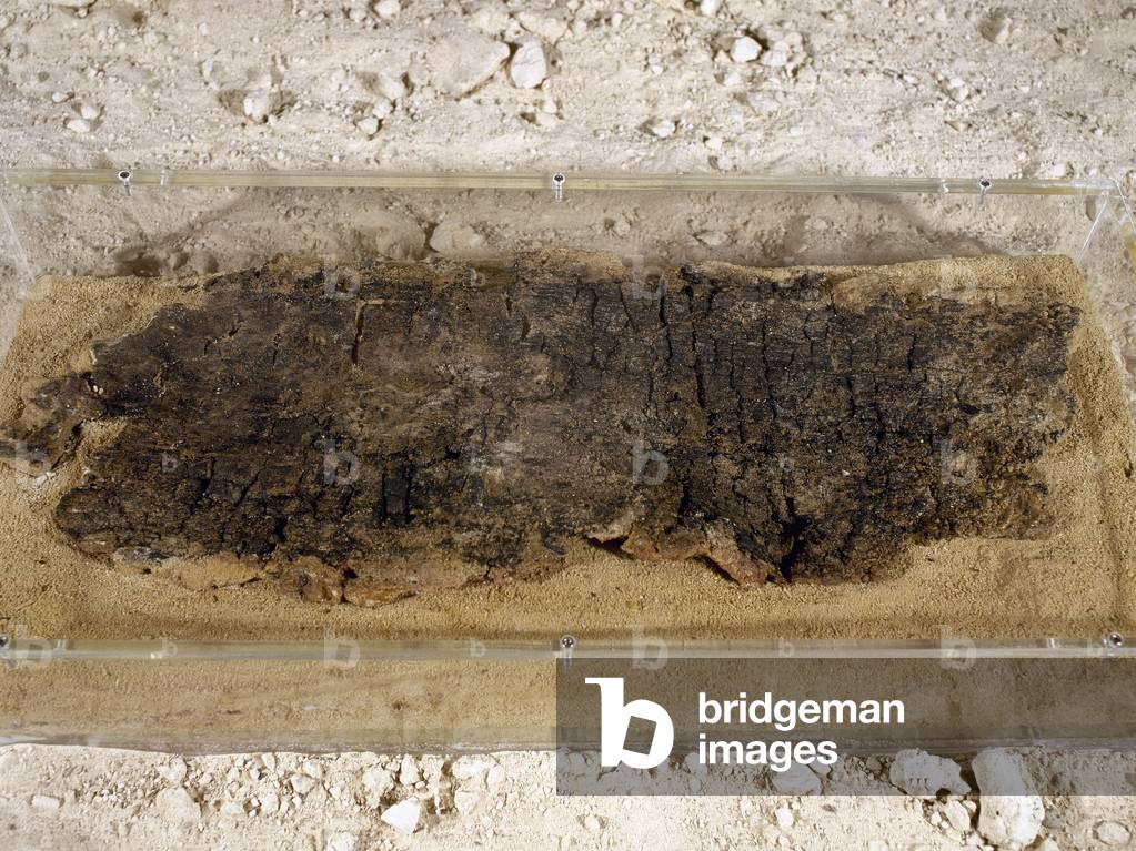 Wooden tray. C. 48000 BC. fromr ockshelter of Abric Romani. Spain.