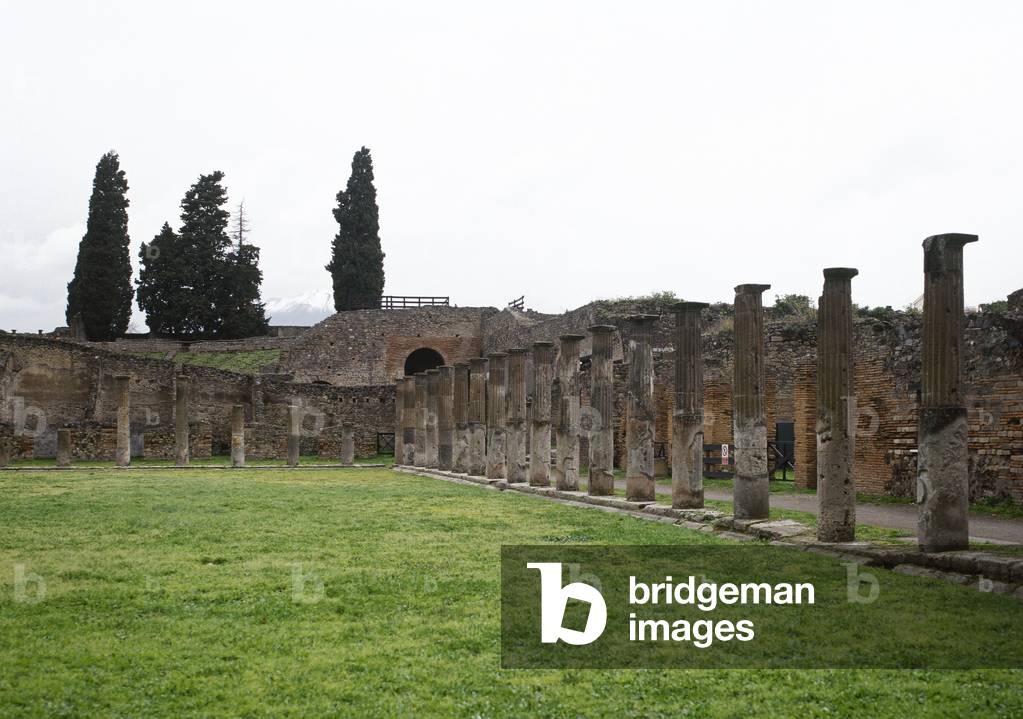 Pompeii. Quadriporticus.