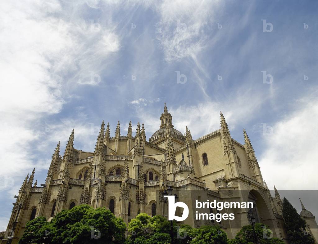 Segovia Cathedral, designed by Juan Gil de Hontanon and his son Rodrigo Gil de Hontanon, Castile-Leon, Spain