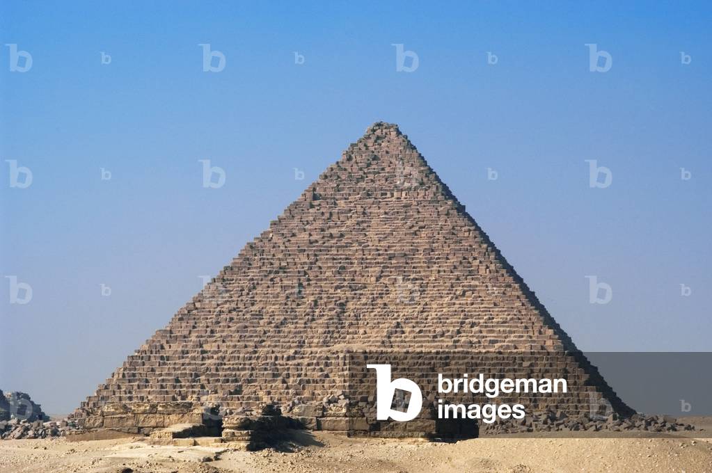 The Great Pyramid of Giza called the Pyramid of Menkaure, Egypt (photo)