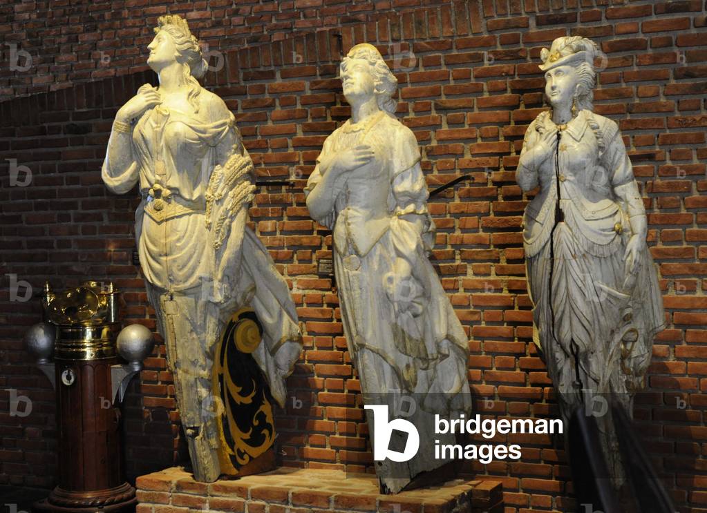 Figureheads, The central figure, from four-masted barque 