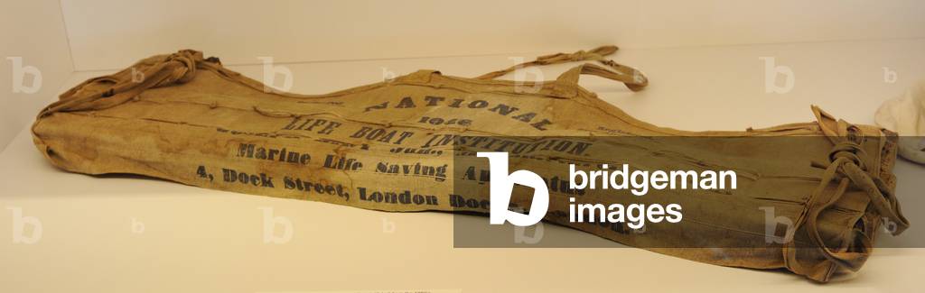 British lifebelt from the 1860's, Sailcloth and floatable cork