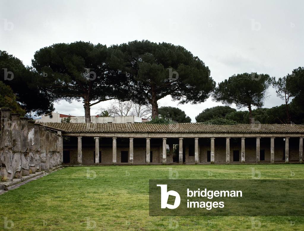 Pompeii. Quadriporticus.