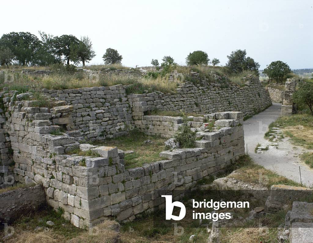 Troy, Troy VI stratum, (1900-1300 BC), Bronze Age, Ruins, Turkey (photo)
