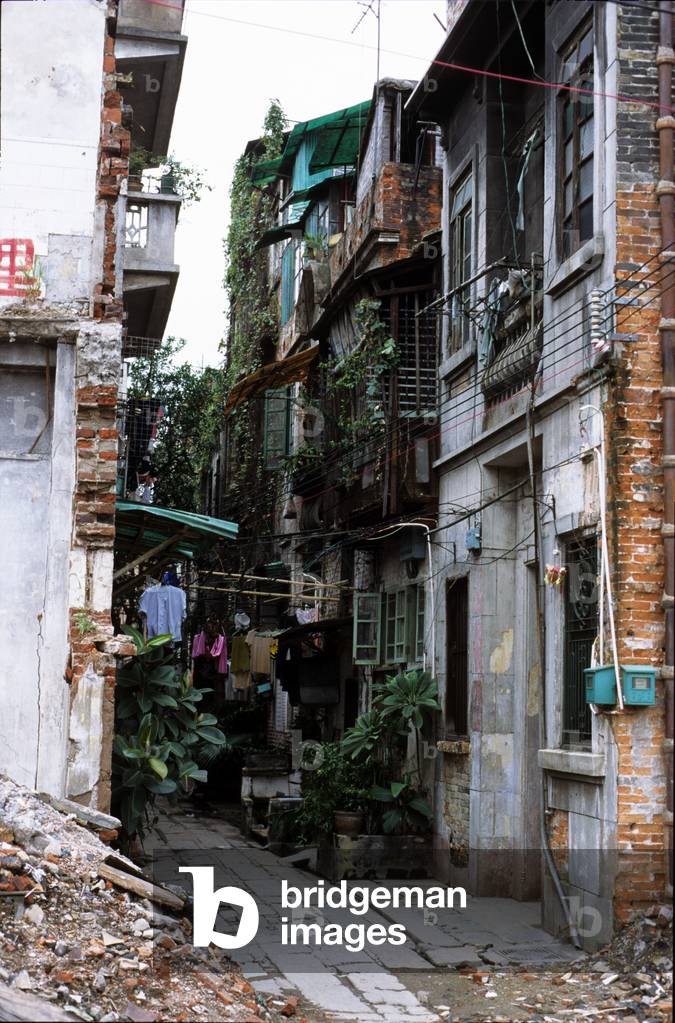 Canton, Guangzhou, small street and residential houses near the live animal market and pharmacopoeia, Qingping, Qingping, Gaotang County, Liaocheng, western Shandong province, China (photo)