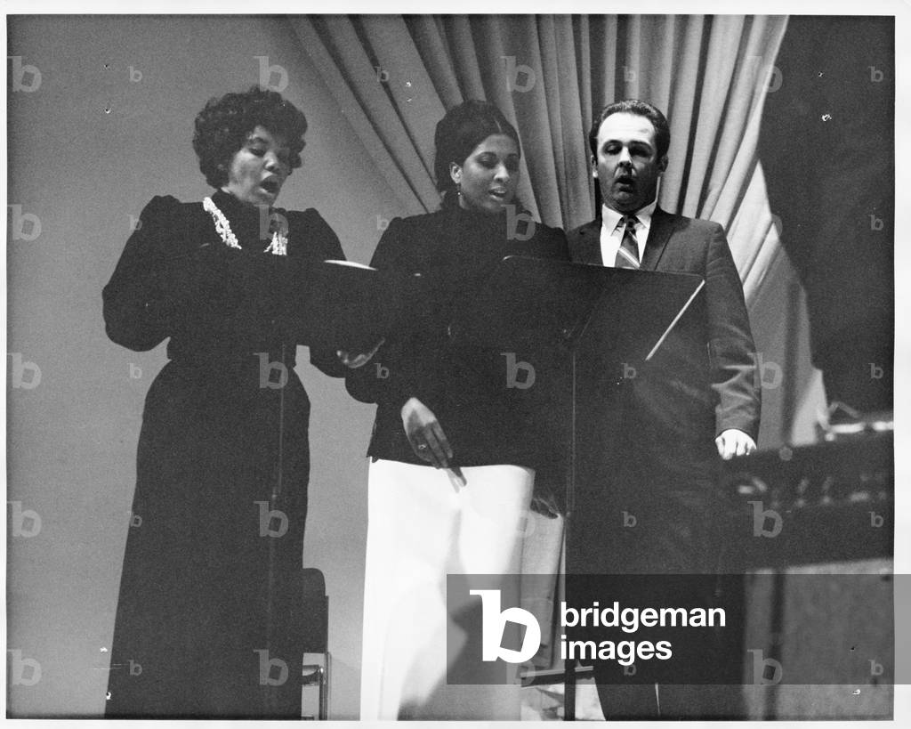 Gwendolin Warren Sims, vocalist performing with Barbara Conrad and Laurence Bogue, 3 November 1968