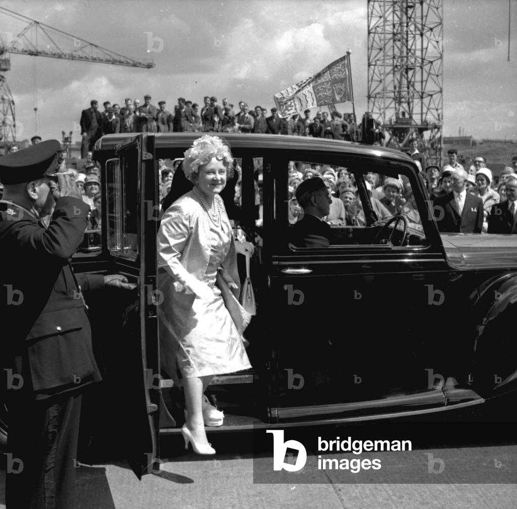 The Queen Mother arriving at Walker Naval Yard, Newcastle, UK, 1961 (b/w photo)