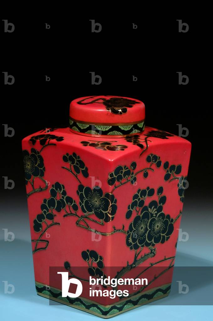 Tea Caddy, 1924 (earthenware)