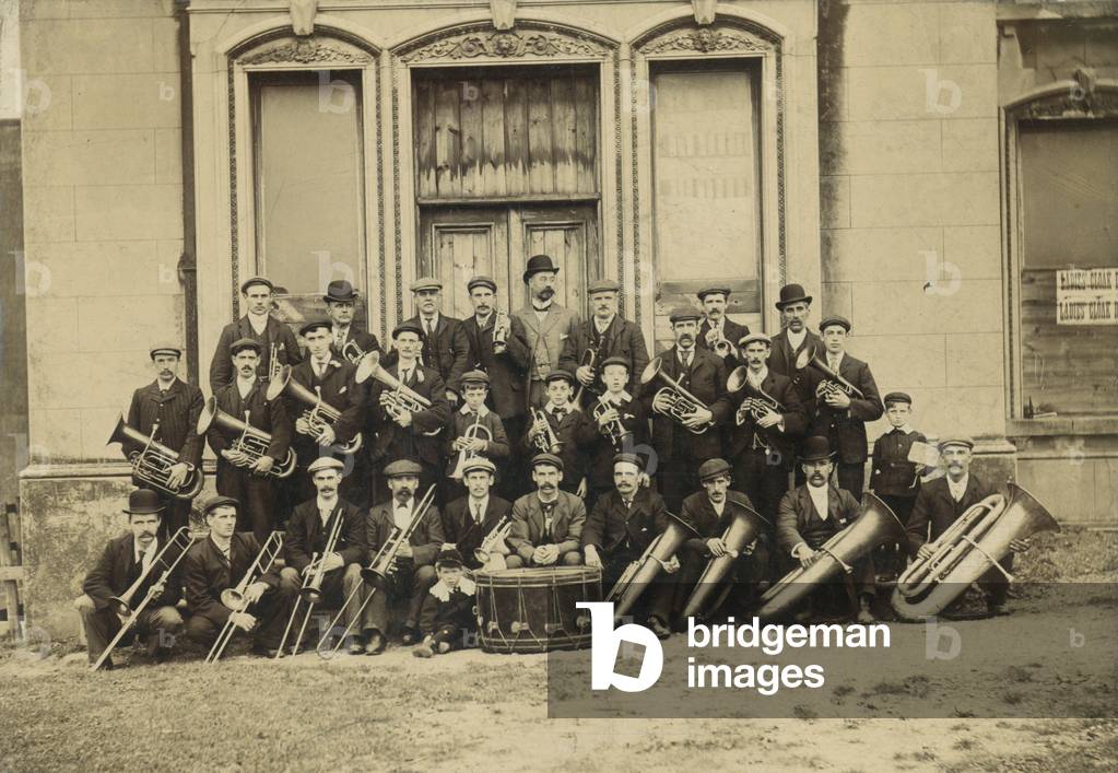Hetton Colliery Silver Prize Band, Hetton Hall, Sunderland, UK, early 20th century (b/w photo)