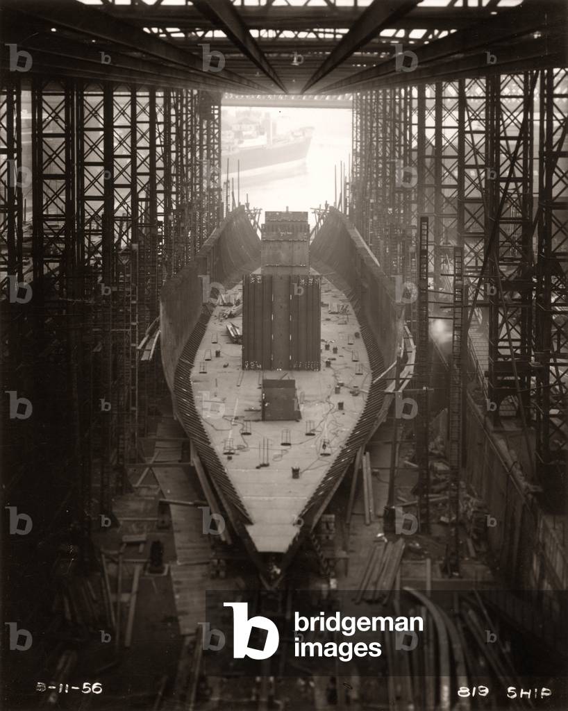 Work starts on Northbank's bulkheads at the shipyard of William Doxford & Sons, Sunderland, 8th November 1956 (b/w photo)