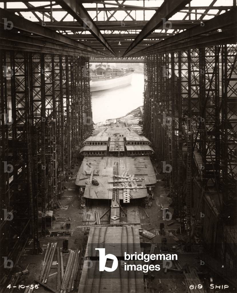 Work starts on the double bottom of ‘Northbank’ at the shipyard of William Doxford & Sons, Sunderland, 4th October 1956 (b/w photo)