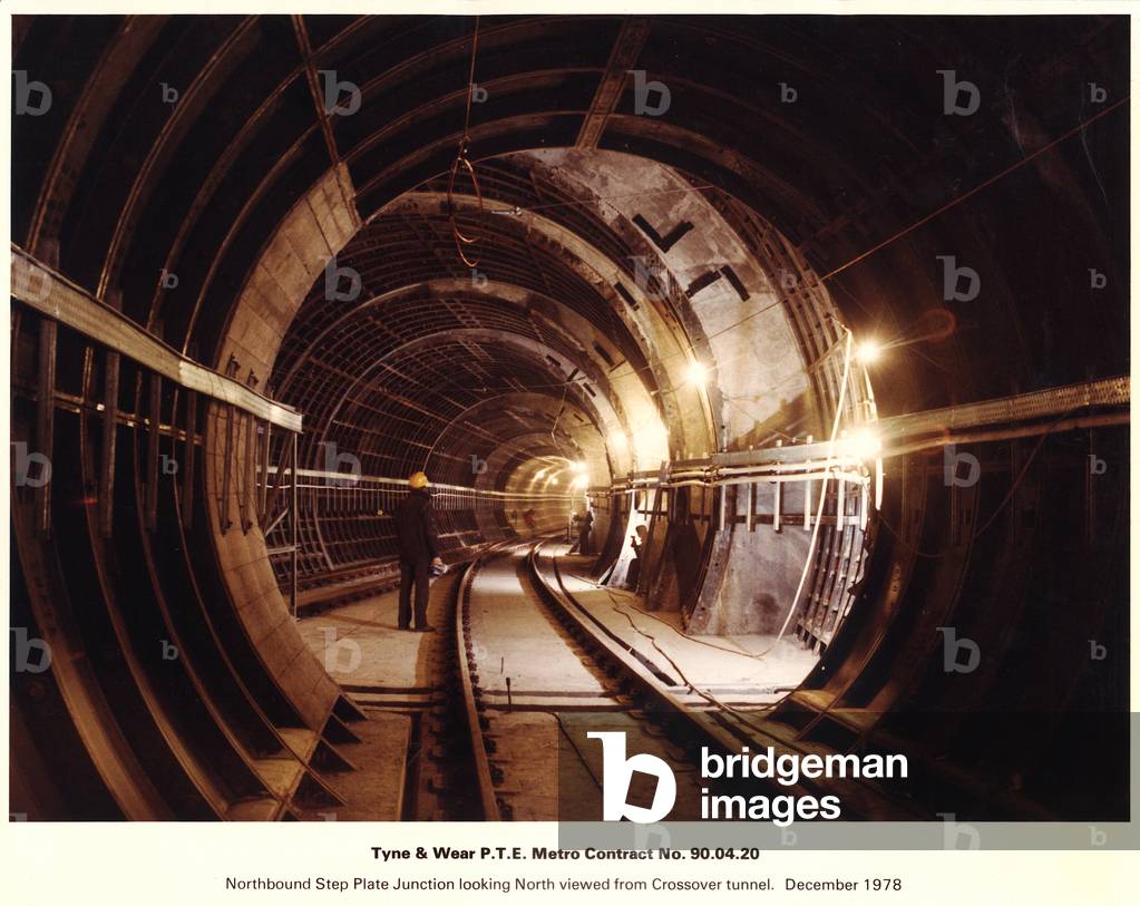 A view from the North Bound Step Plate Junction looking north, viewed from the Crossover Tunnel, Tyne & Wear, UK, December 1978 (photo)