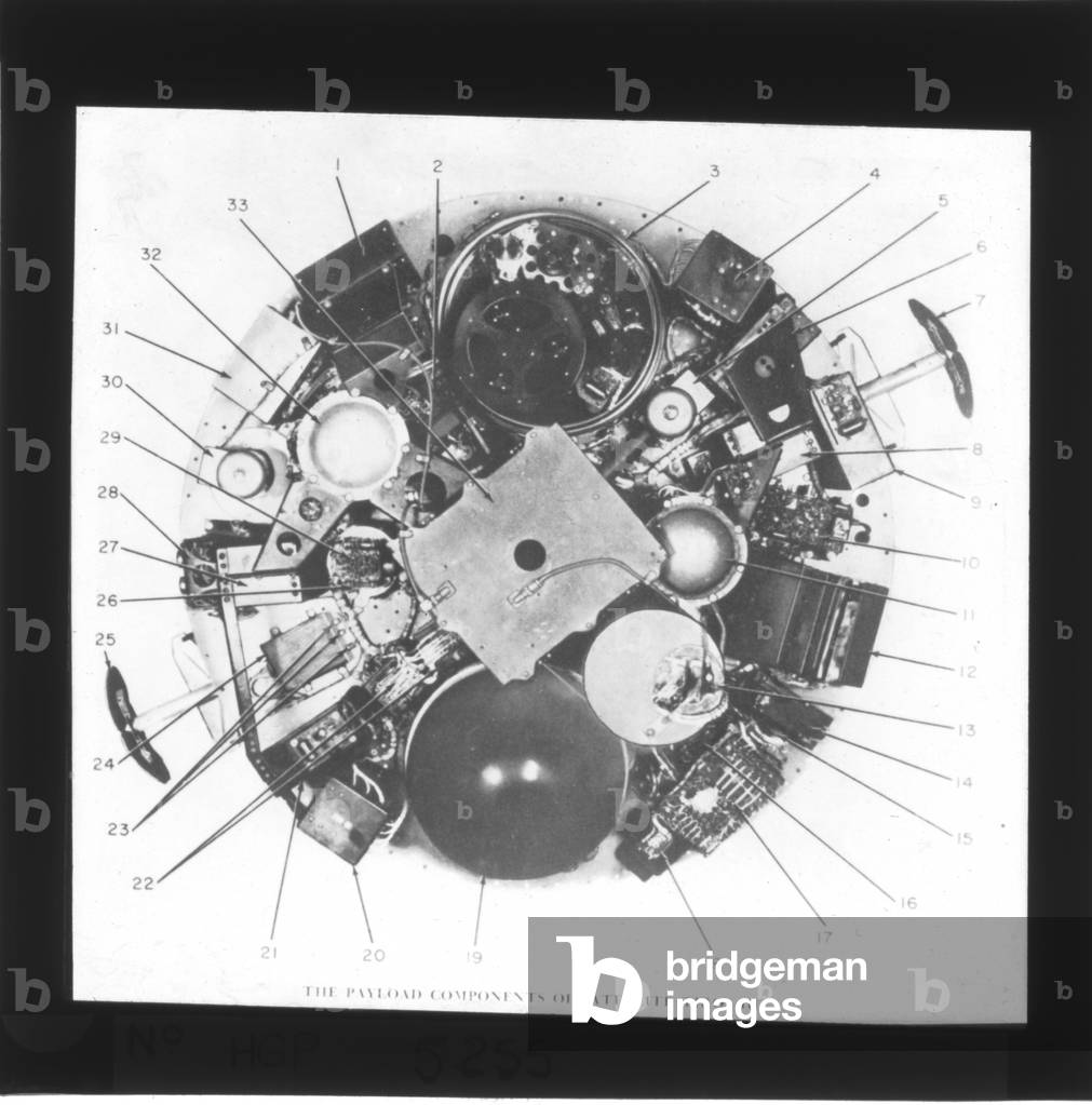 The payload components of the Satellite Tiros III (b/w photo)