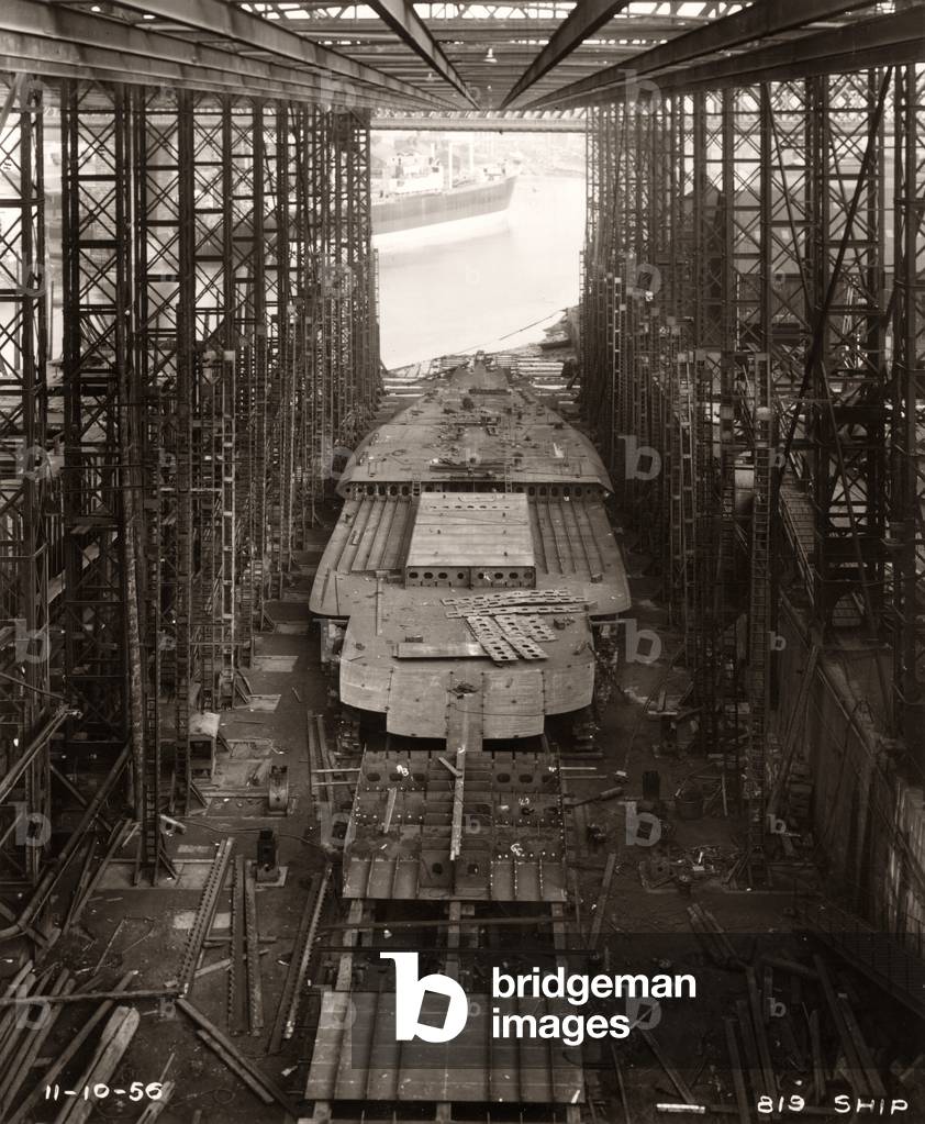 Work continues on the double bottom of ‘Northbank’ at the shipyard of William Doxford & Sons, Sunderland, 11th October 1956 (b/w photo)