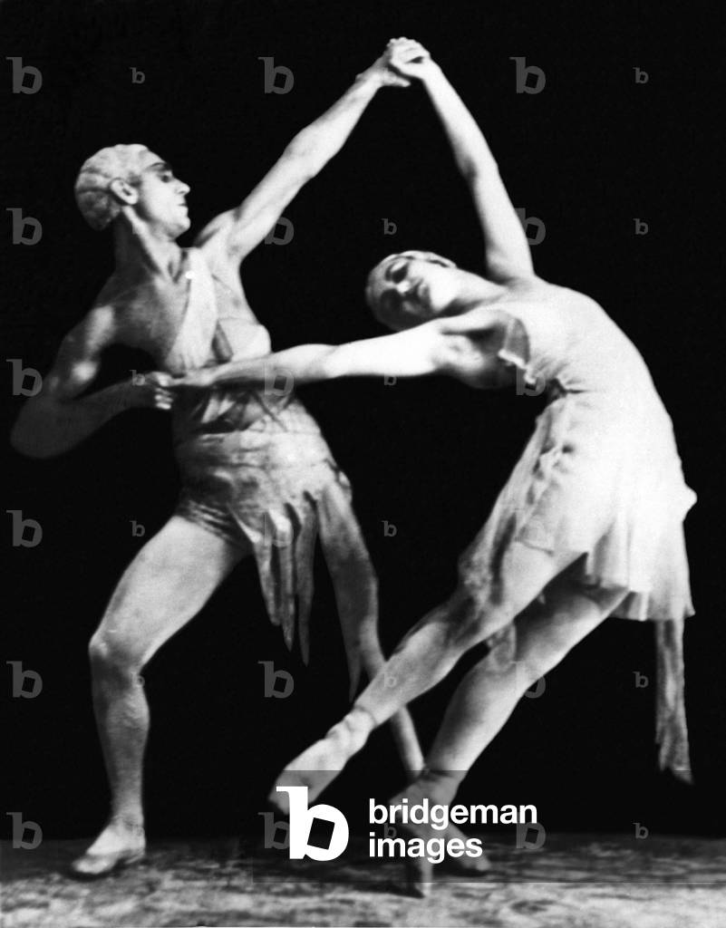 Mosca, Russia: 27 aprile 1936.
Asaf e Sulamith Messerer del Moscow Opera Ballet faranno il loro debutto americ