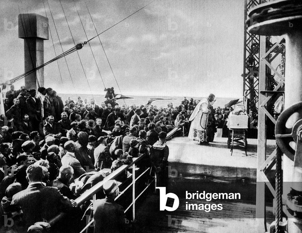 Emigrants on Giulio Cesare Motorship During the Mass, 1930 (b/w photo)
