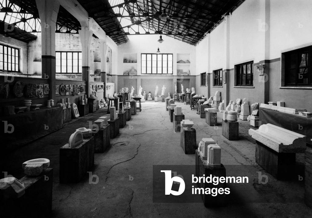 Hall of the marbles finished at the school of marbles, 1955 (b/w photo)