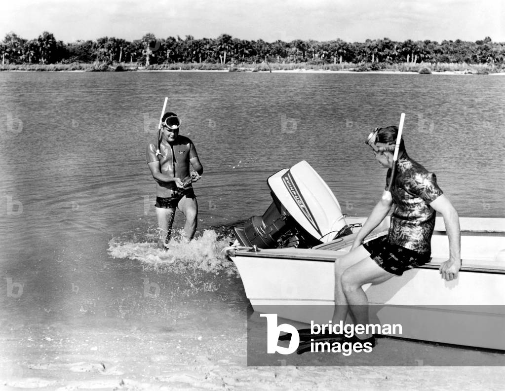 Underwater Fishing, Scuba Divers, 1963 (b/w photo)