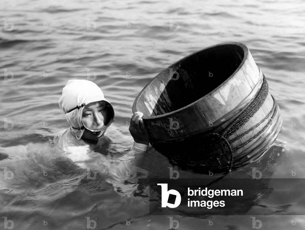 Japan, Fishes for Oysters Pearl, 1920-30 (b/w photo)