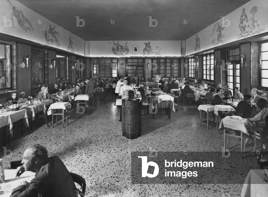 Italy, Rome, First-Class Restaurant in Cinecittà  for Artists, 1930 (b/w photo)