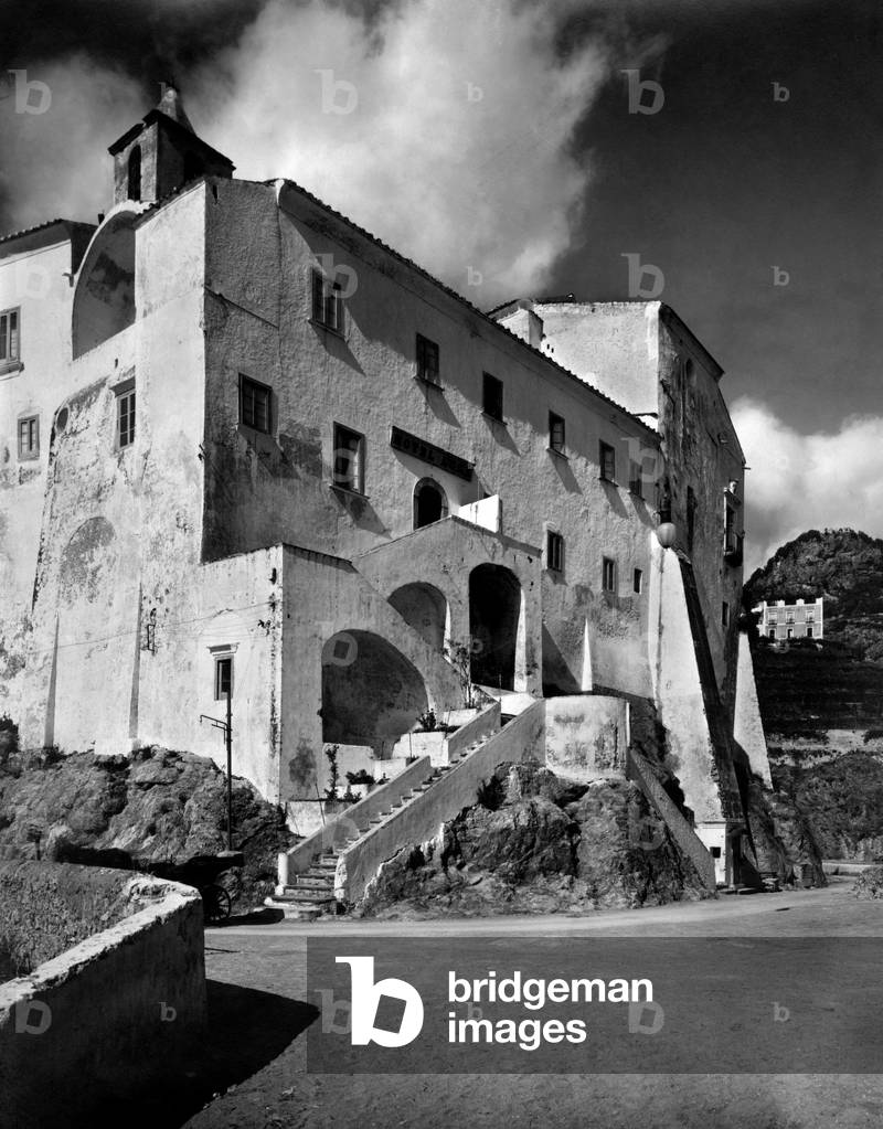 Italy, Campania, Amalfi, Hotel Luna, 1910-20 (b/w photo)