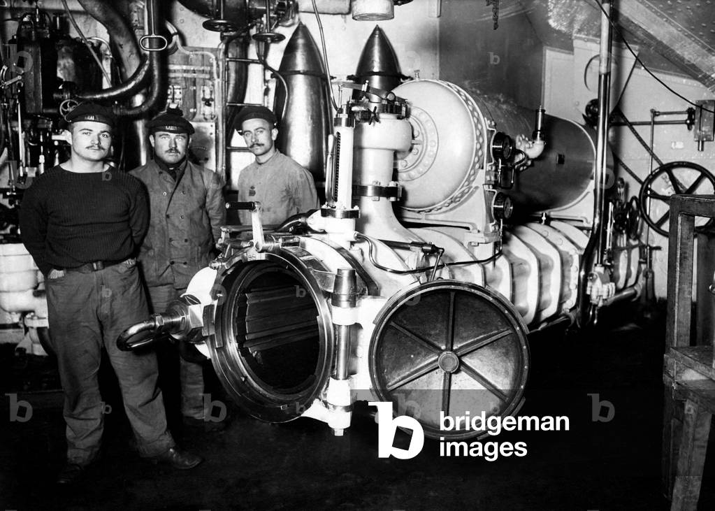 Navy, 1911 (b/w photo)