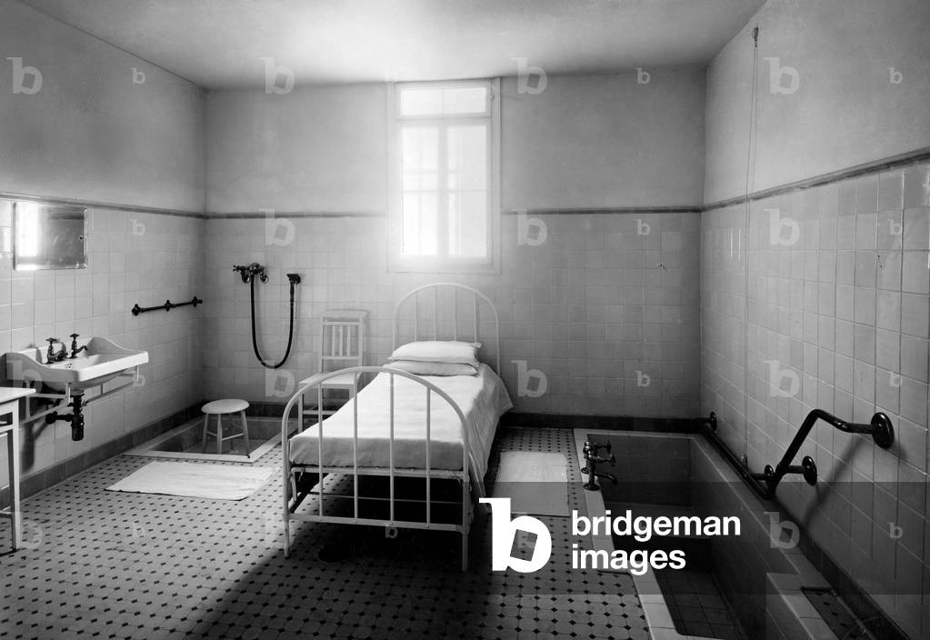 Abano Terme, Albergo Reale Orologio, Room, 1947 (b/w photo)